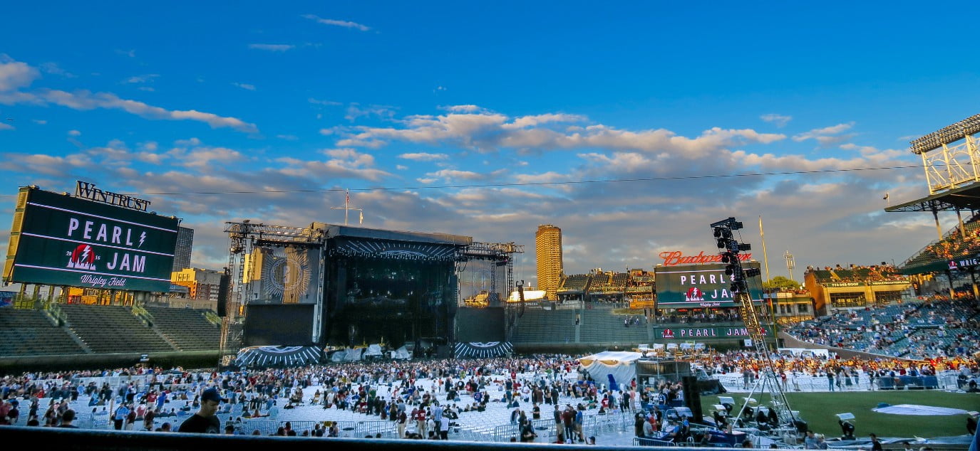 August 18th and 20th in Pearl Jam and Chicago Cubs History