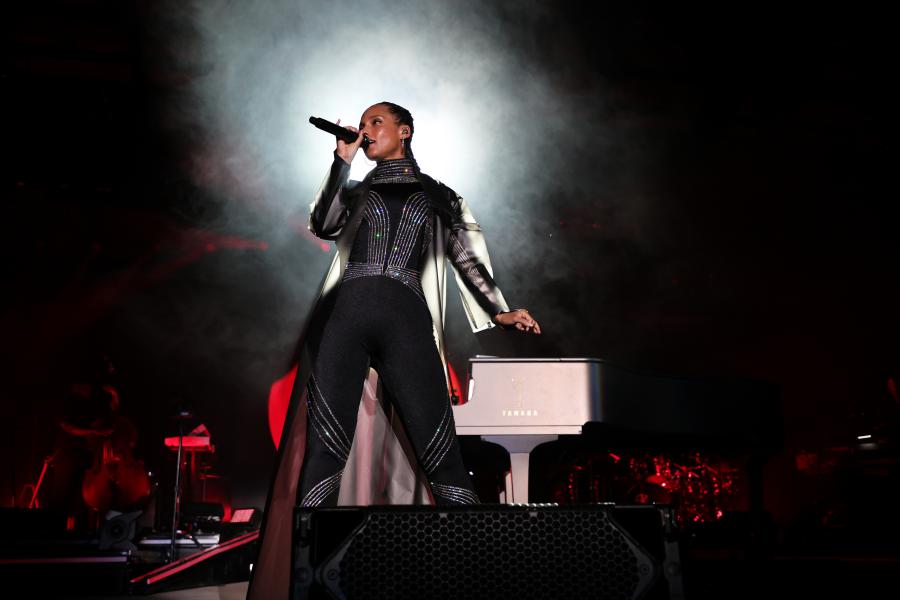 Alicia Keys Unlocks Love For Kids’ First Concert